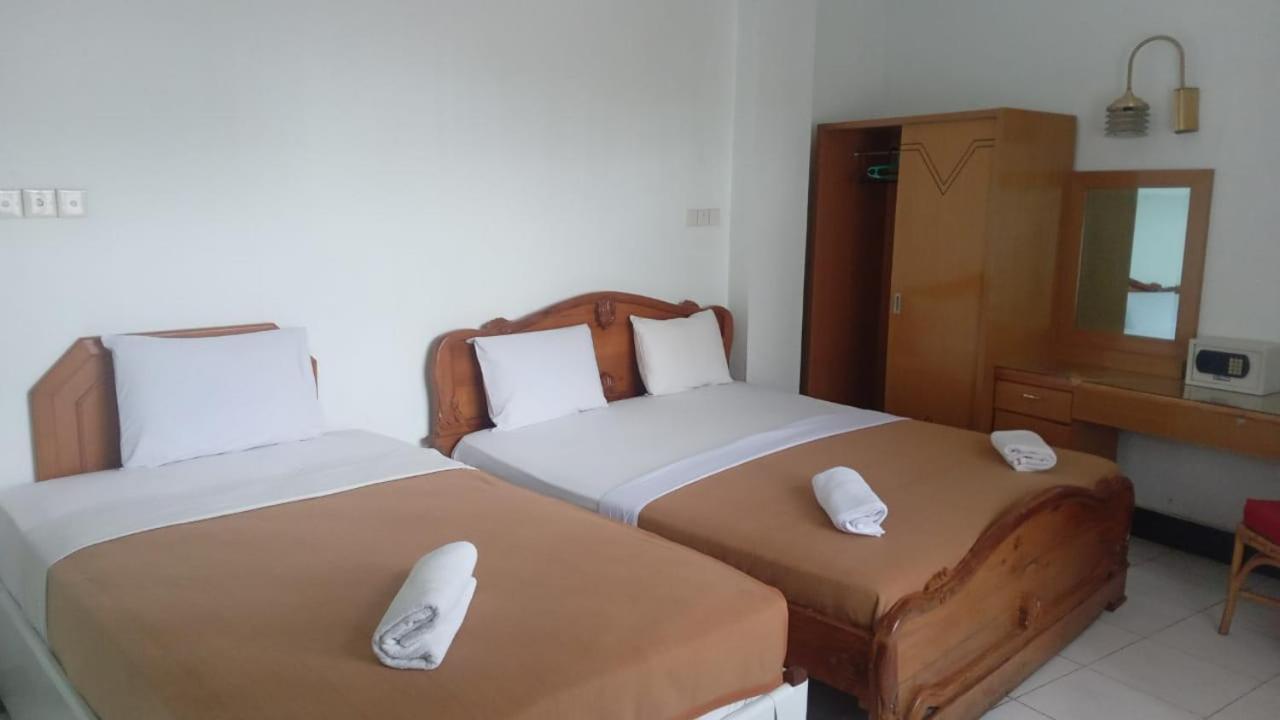 Hotel Asia Букіттінгі Екстер'єр фото