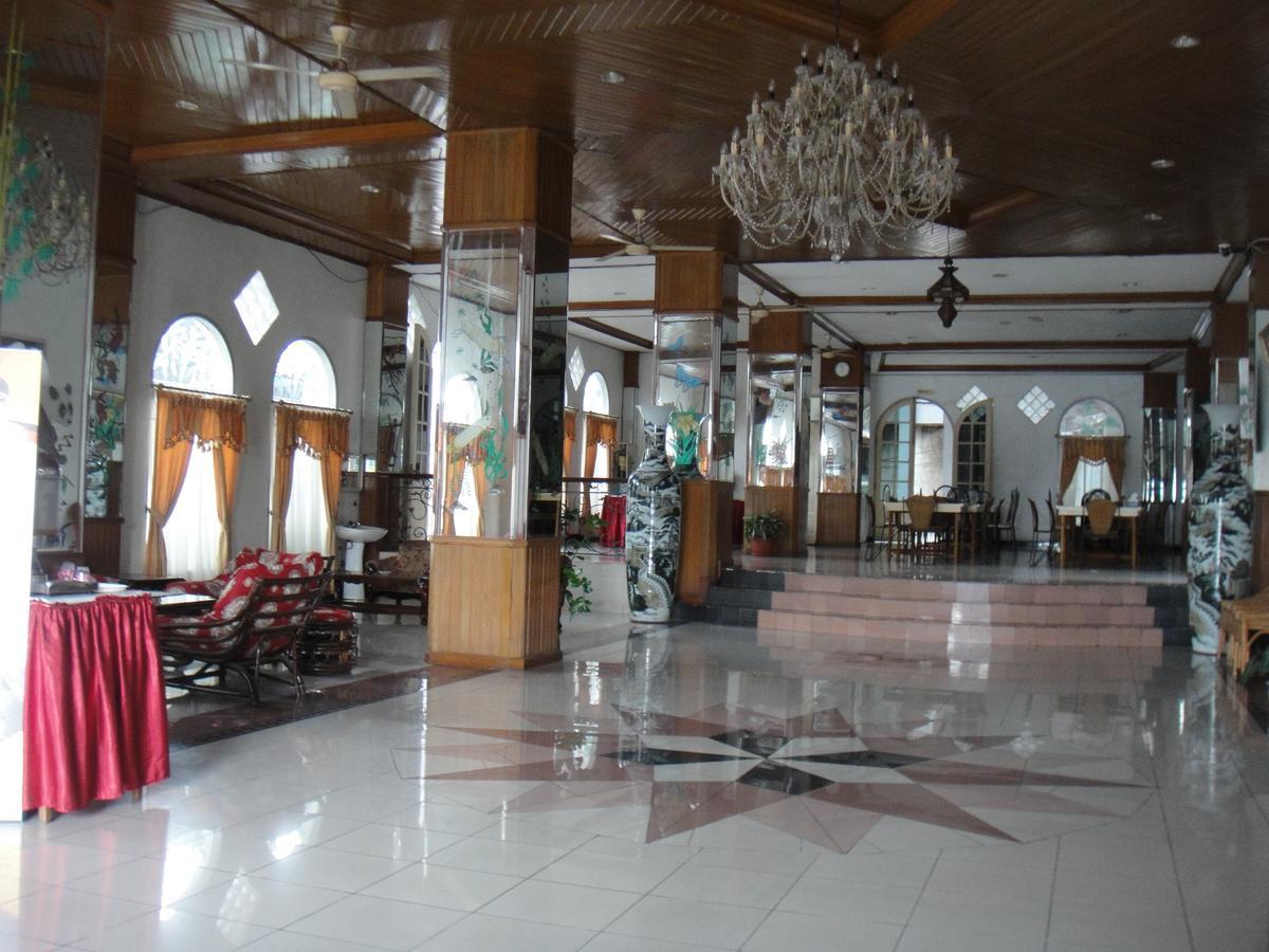 Hotel Asia Букіттінгі Екстер'єр фото